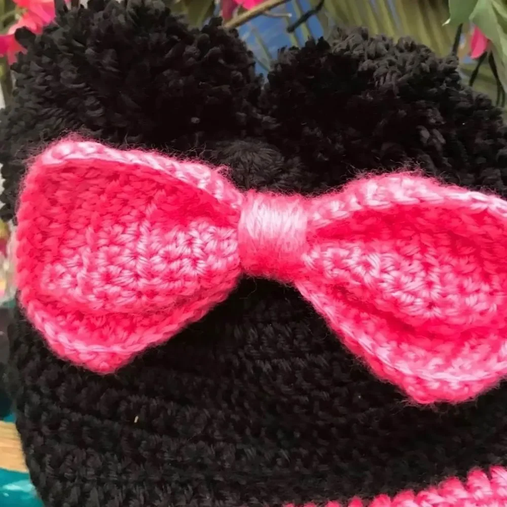 Disneyland Disney Cute Pink Black Crochet Baby  Youth Mickey Minnie Ears Custom